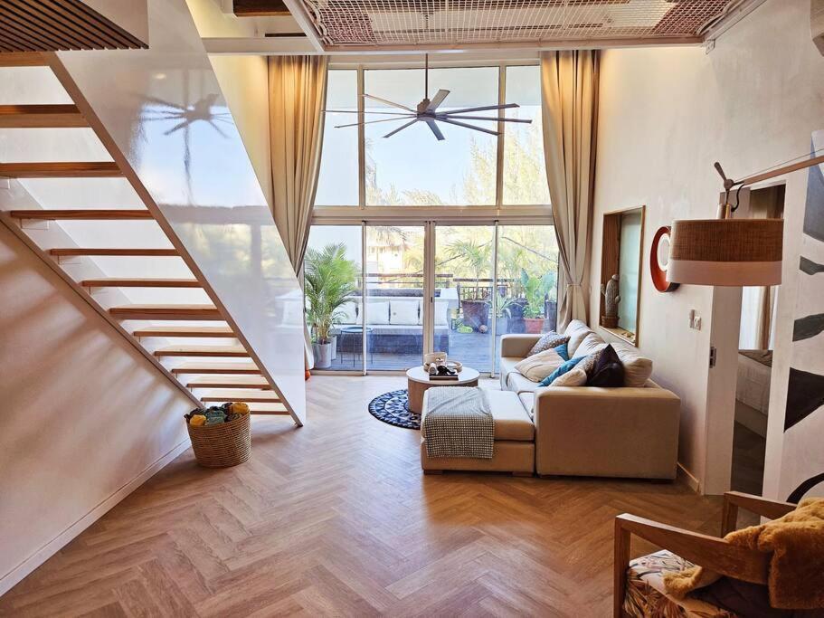 Seaside 3 Suites Penthouse With Pool Gym & Bbq Terrace Cap Malheureux Bagian luar foto